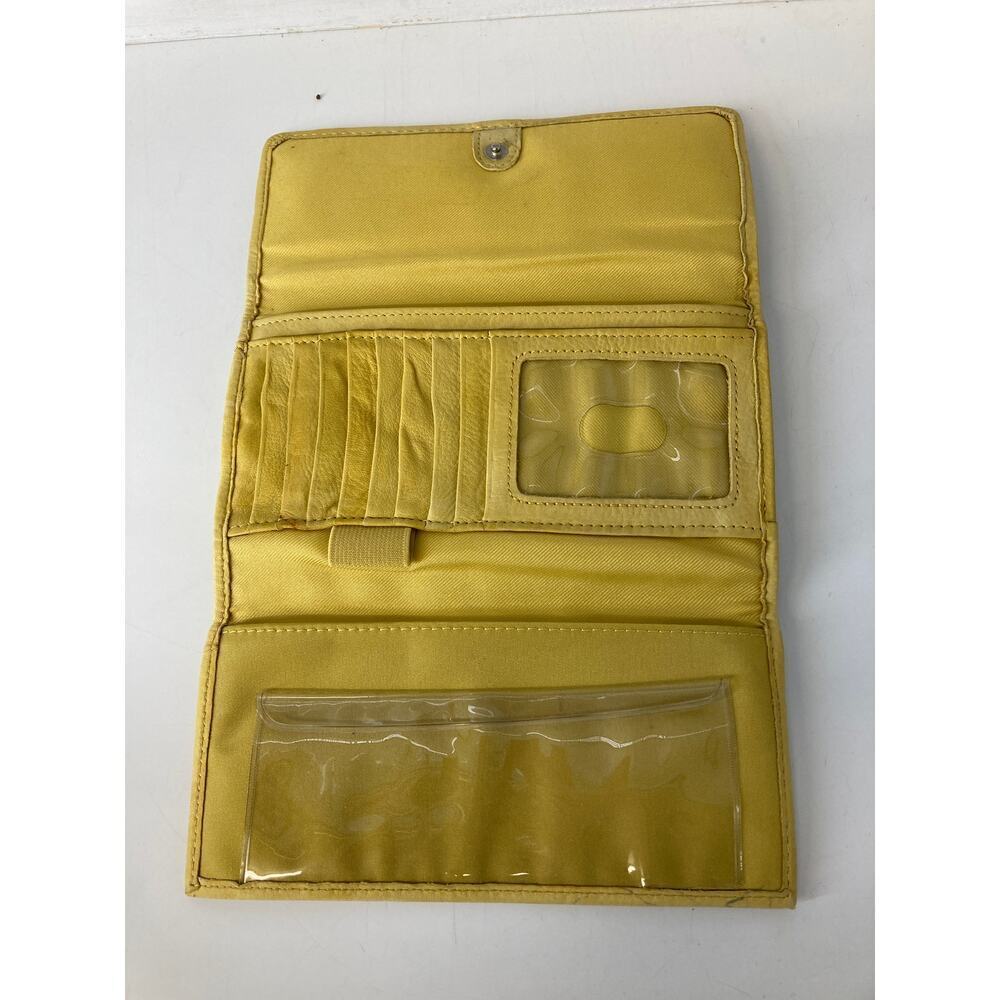 FOSSIL LARGE YELLOW SMOOTH LEATHER WOMENS WALLET - Picture 9 of 16
